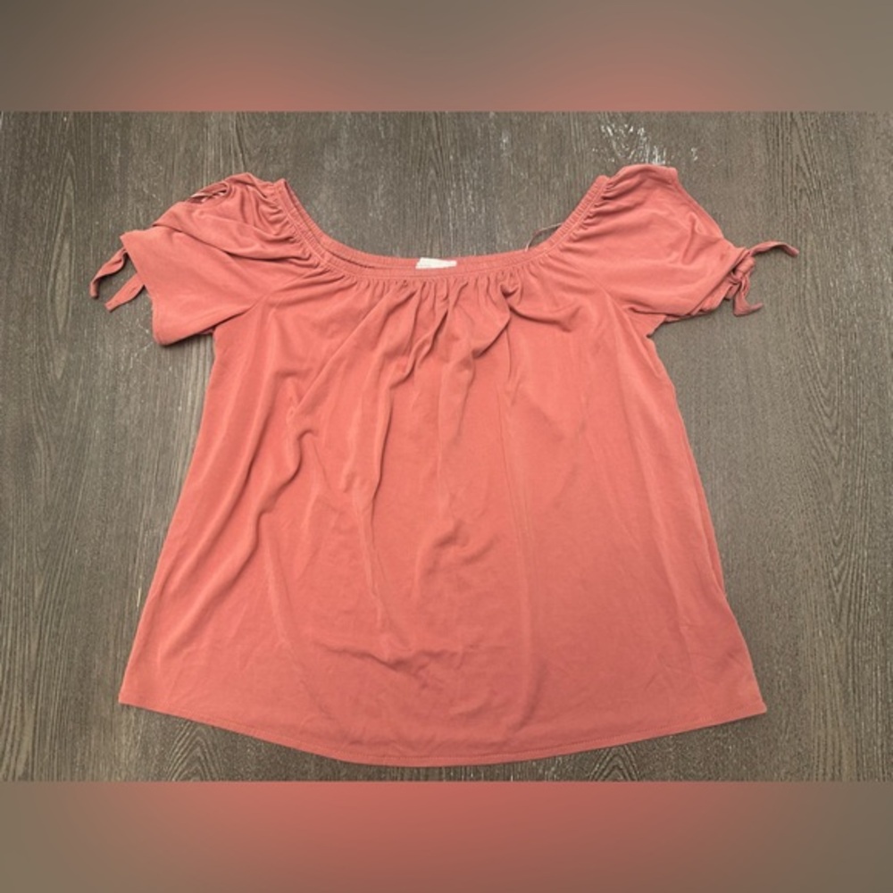 OLIVE & OAK DUSTY ROSE OFF THE SHOULDER SHORT SKEEVE TOP - Size Small SKU:576